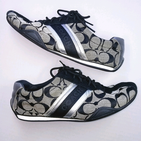 🌸 Coach | Signature Black Tie Sneakers 6‎ - Picture 2 of 8